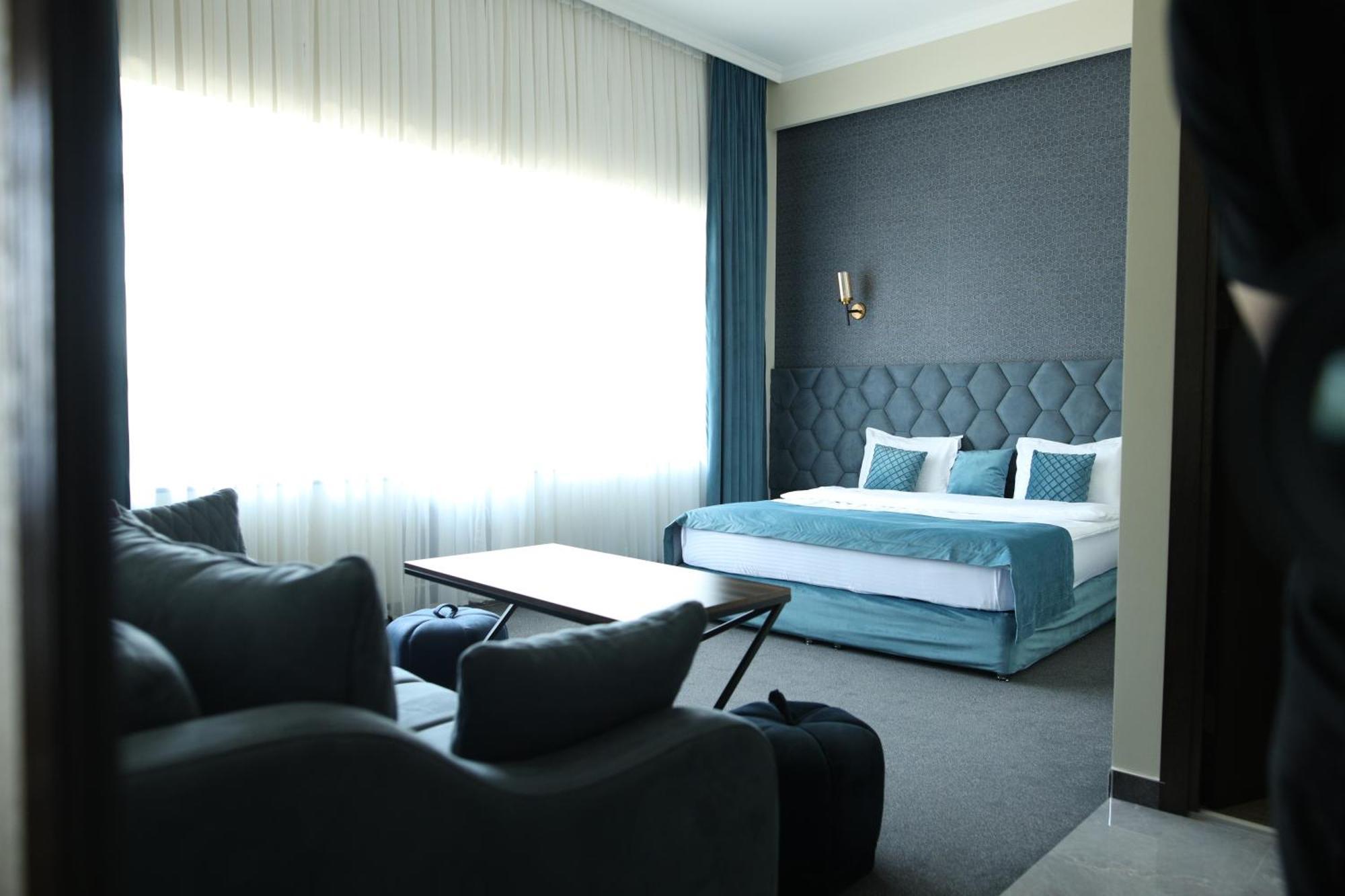 גוריס Bmg Hotel By Grigoryans Group מראה חיצוני תמונה