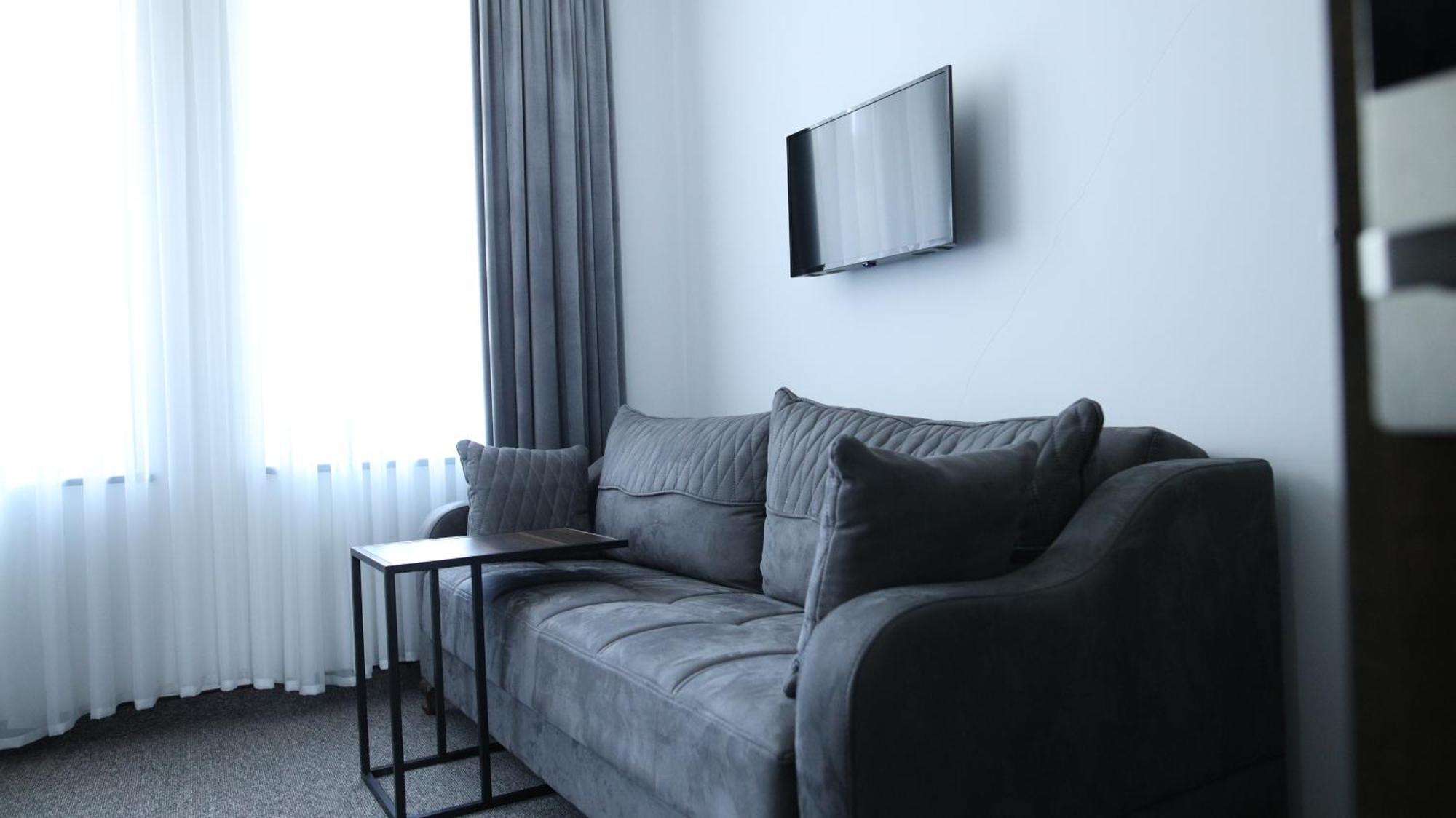 גוריס Bmg Hotel By Grigoryans Group מראה חיצוני תמונה