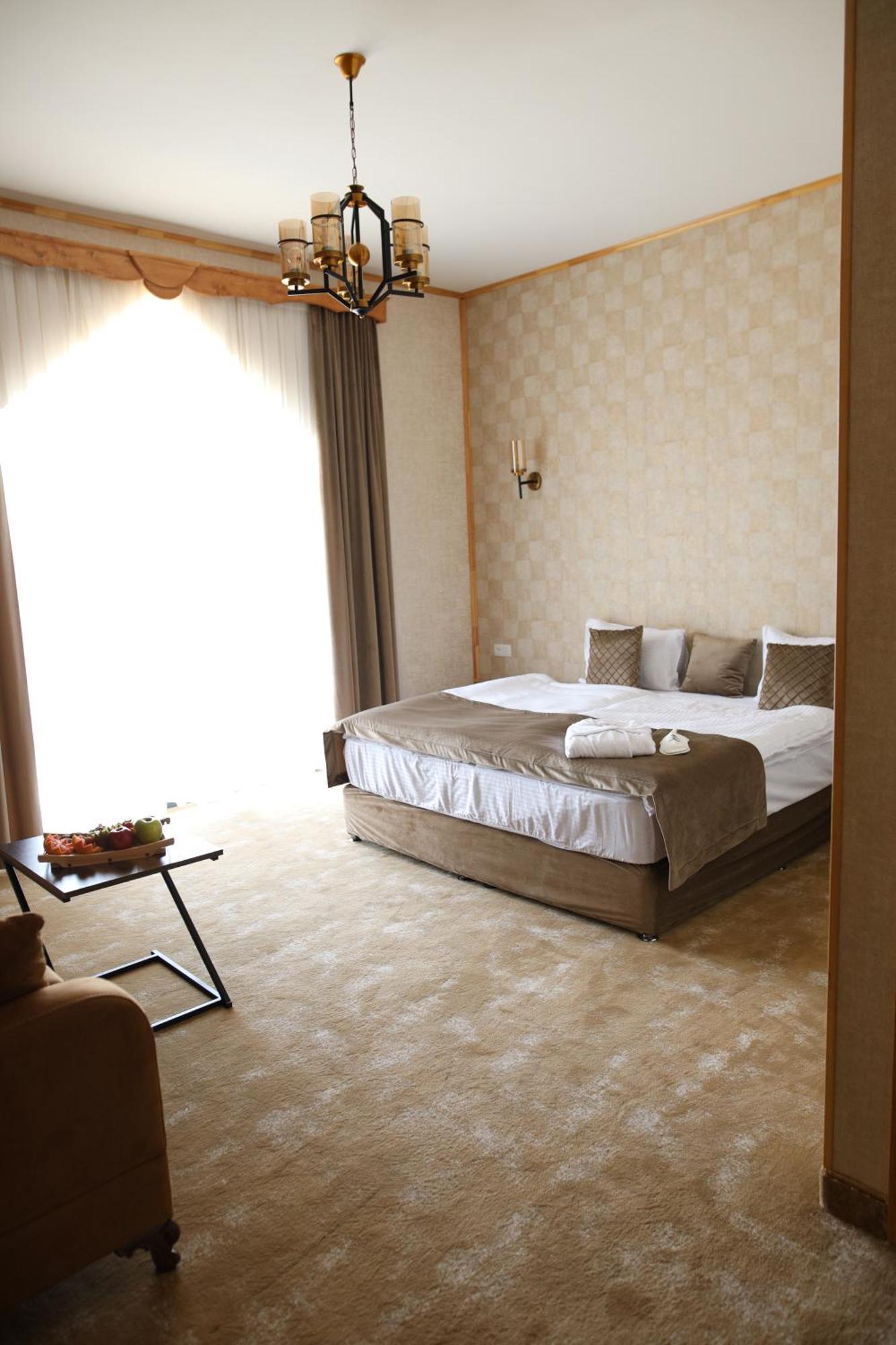 גוריס Bmg Hotel By Grigoryans Group מראה חיצוני תמונה