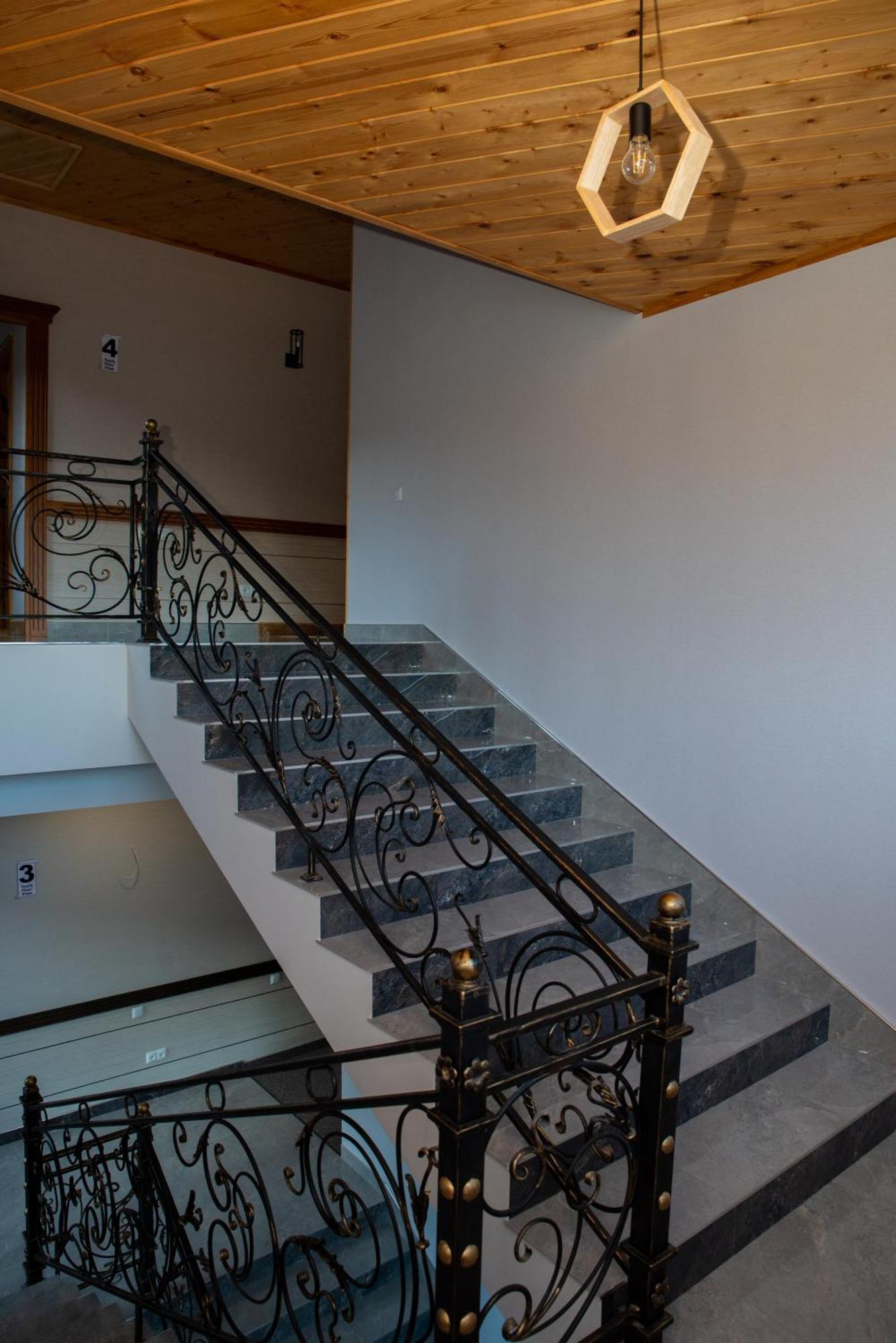 גוריס Bmg Hotel By Grigoryans Group מראה חיצוני תמונה