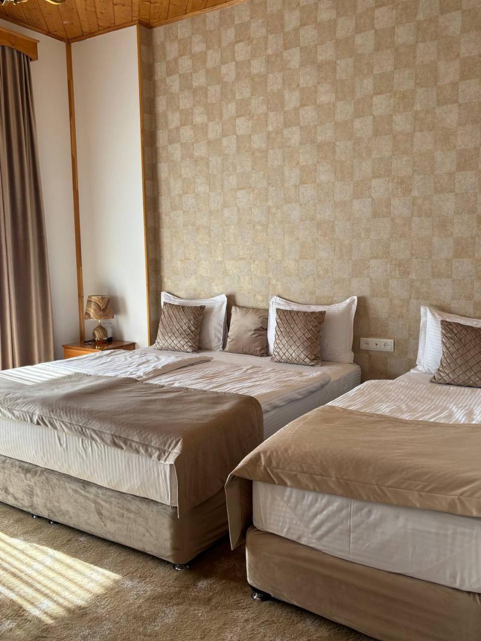גוריס Bmg Hotel By Grigoryans Group מראה חיצוני תמונה