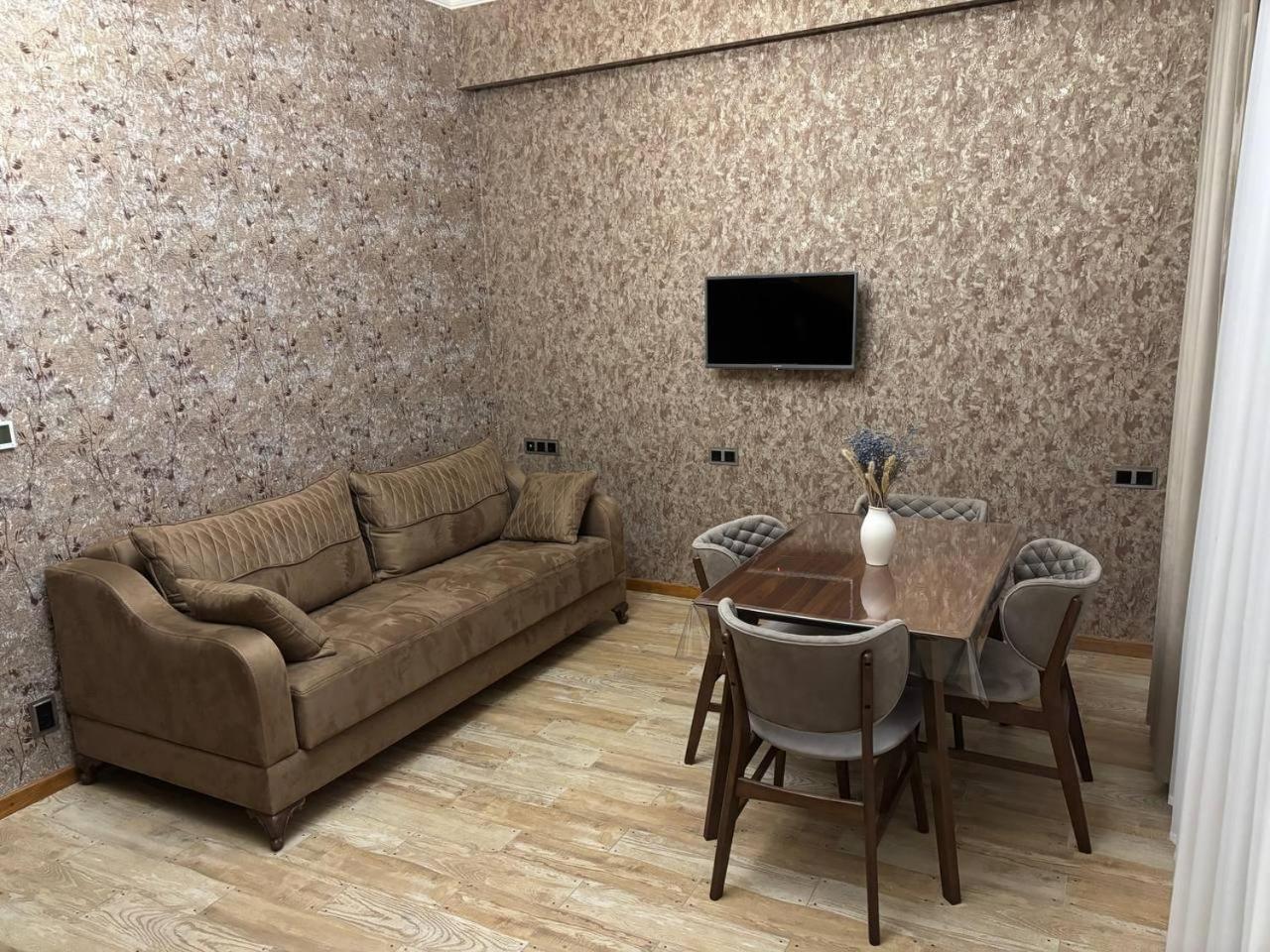 גוריס Bmg Hotel By Grigoryans Group מראה חיצוני תמונה